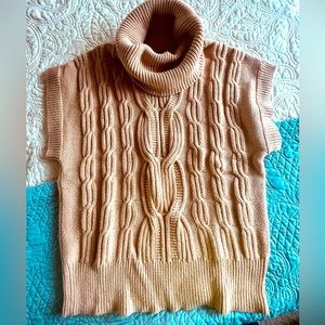 Cowl neck sweater vest NWOT Talbots size M.